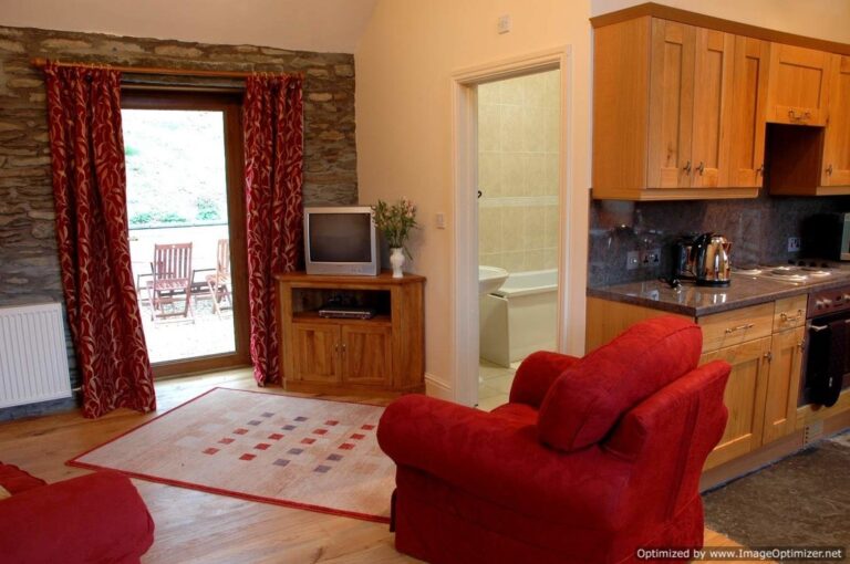 7873679 orig 768x510