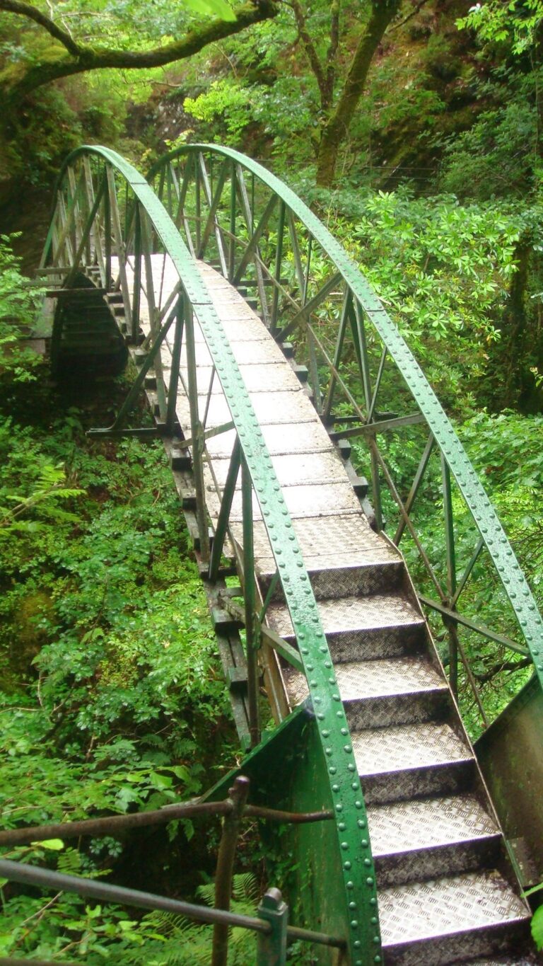 GB Humped bridge no people 768x1365