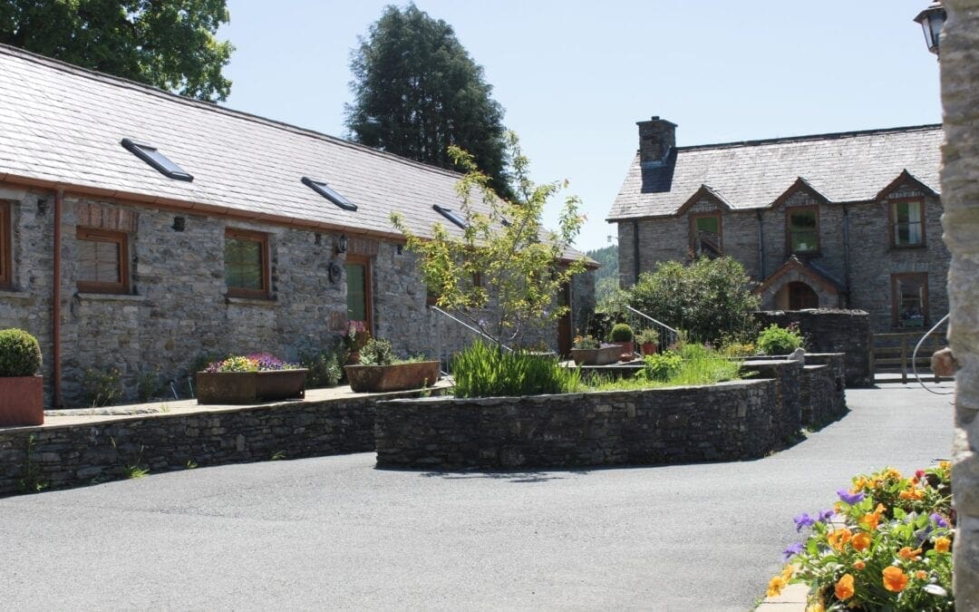 Bythynnod Pengwernydd Cottages