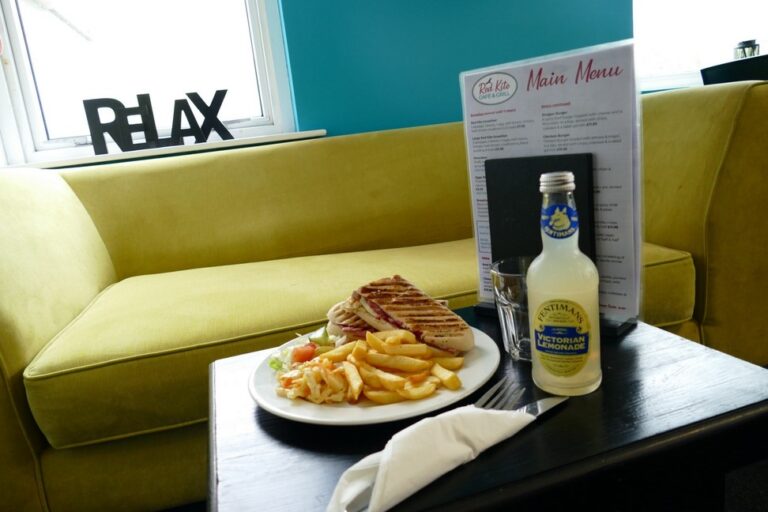 Red Kite Cafe 4 768x512